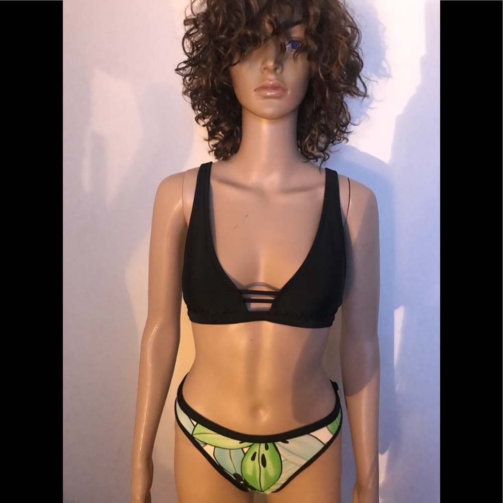 Swimsuit “SPLASH of KIWI”